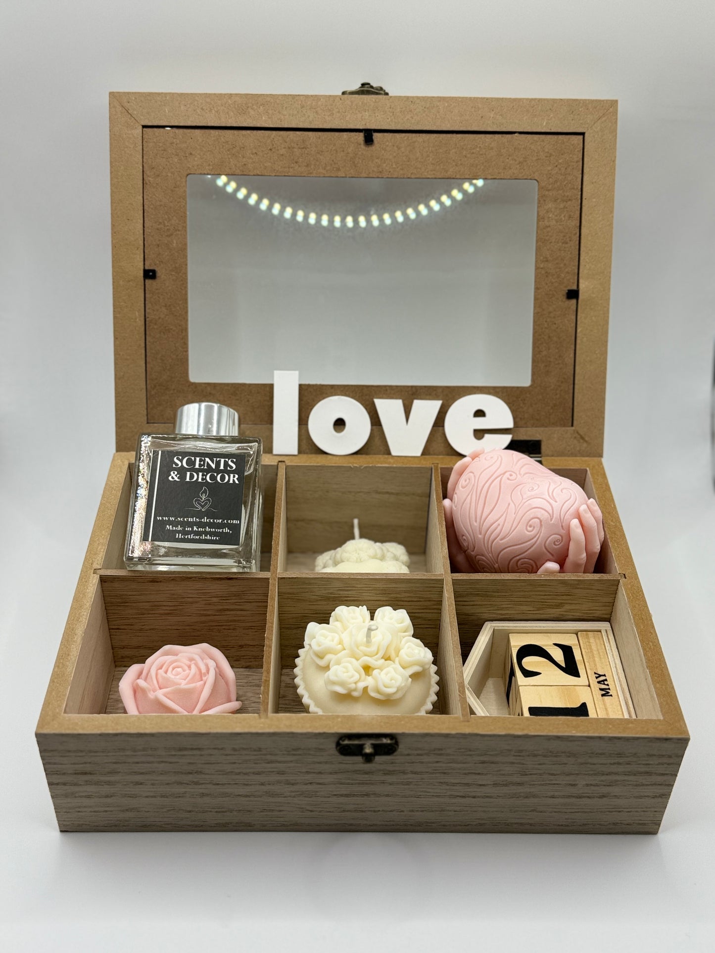 ELEGANT WOODEN GIFT BOX - £30